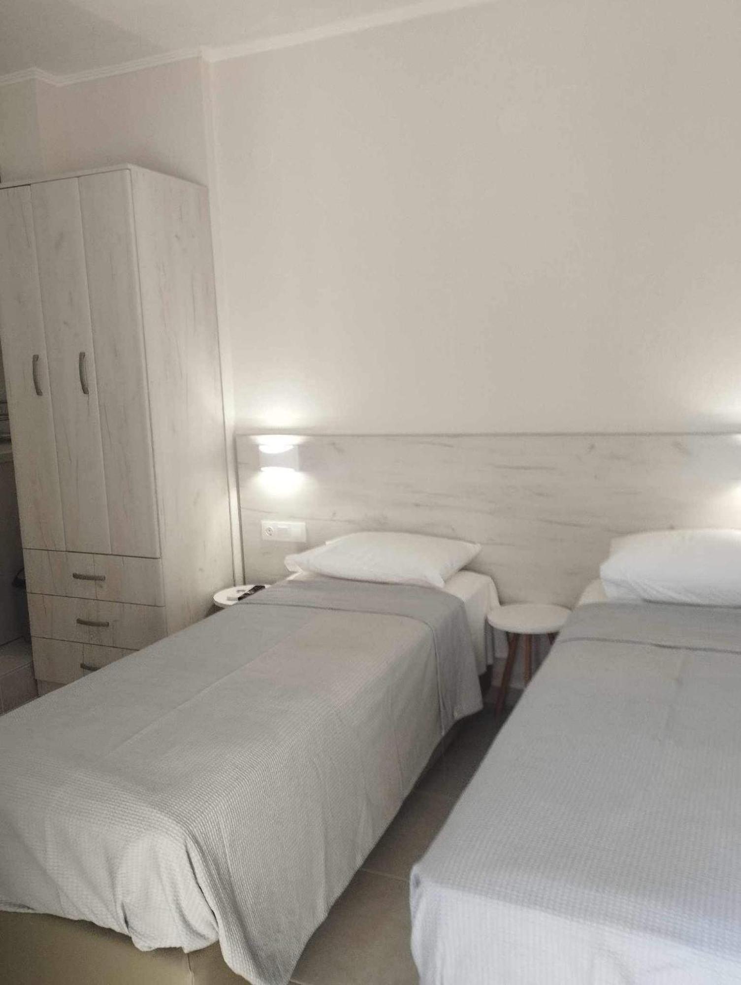 Daniela Apartments Nea Roda Exterior photo